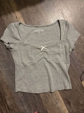 Aeropostale Gray Ribbed Short Sleeve Crop Top with Bow